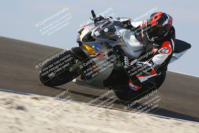 media/Nov-02-2025-Lets Ride (Sun) [[f7a3caa734]]/B Group/1120am (Turn 2 Inside)/